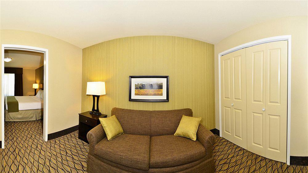 Holiday Inn Express & Suites - Williston, An Ihg Hotel Business foto