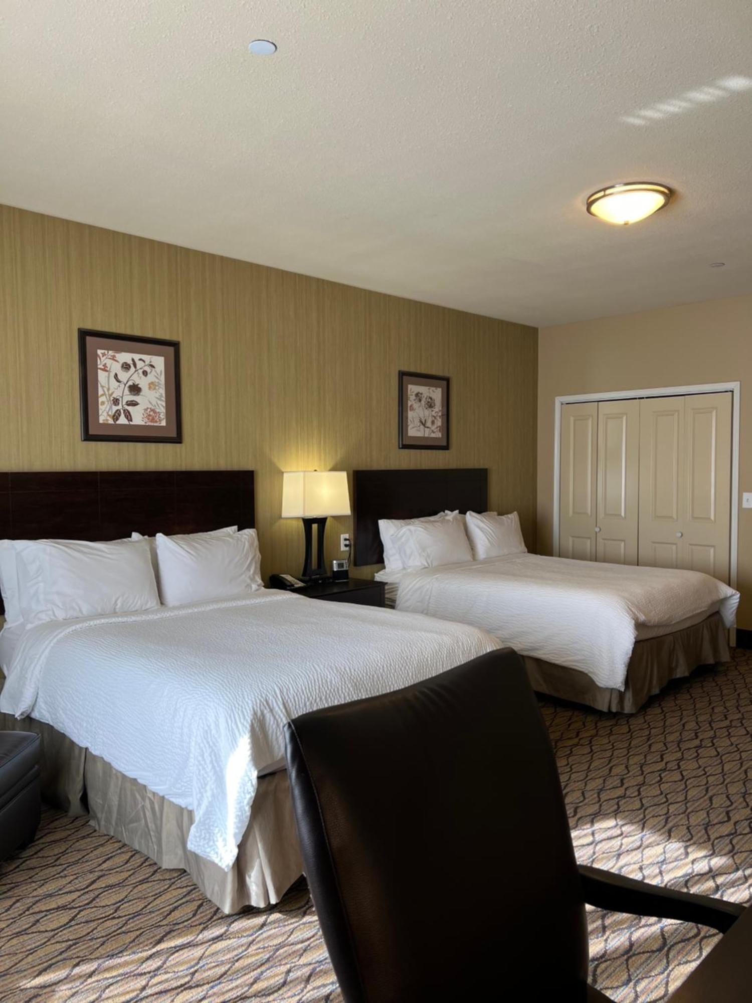 Holiday Inn Express & Suites - Williston, An Ihg Hotel Exterior foto